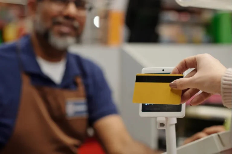 How an On-Site ATM Triggers More Impulse Purchases for Indiana Small Businesses